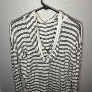 Long sleeve hooded tee